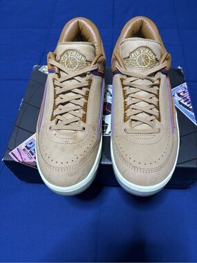 Two 18 x Jordan 2 Retro Low Brown 2022
Size 11
